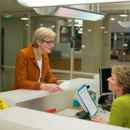 Als U Een Afspraak Heeft Voor De Voorbereiding Op De Bestraling, Meldt U Zich Bij De Receptiebalie Van De Afdeling Radiotherapie.