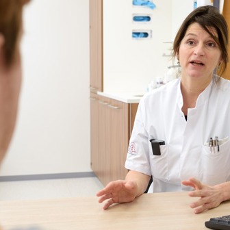 Monique Bloemers in gesprek (baarmoederkanker)