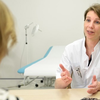 Marlies Nowee in gesprek (vulvakanker)