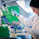 onderzoek laboratorium vrouw